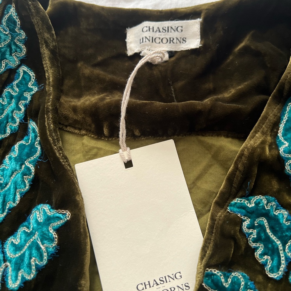 Nwt! Chasing Unicorns Valley of Neptune Velvet Jacket - Green and Blue - Picture 3 of 5